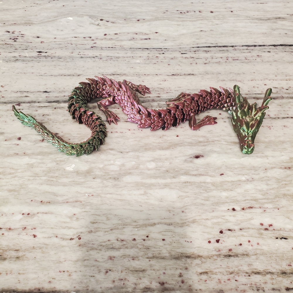 Viral fidget dragon , great holiday toy